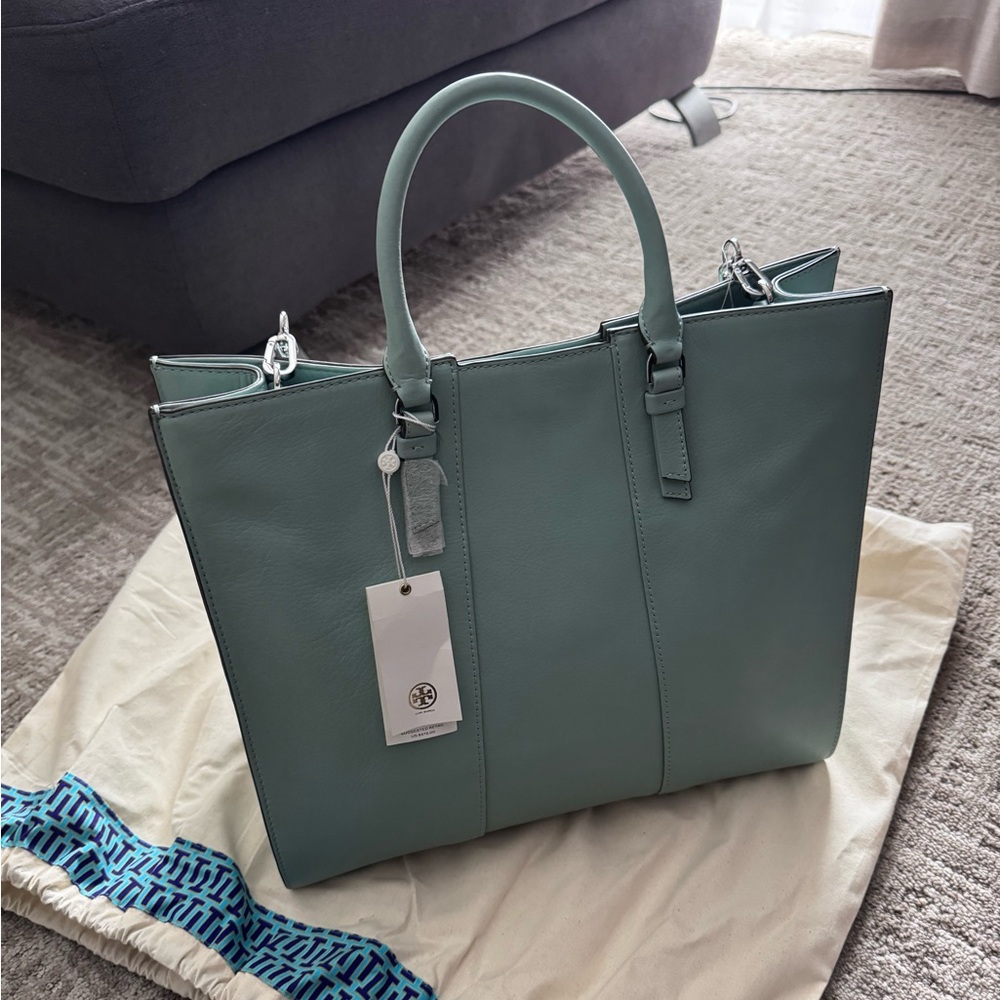 TORY BURCH "CASS" SOFT PEBBLED LEATHER LARGE TOTE BAG - Picture 3 of 6